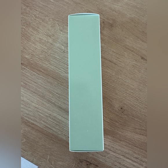 Clinique Moisture Surge Hydra-Infused
Lotion 200ml/6.7oz All Skin - Picture 5 of 8